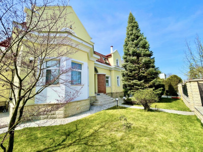 Casa pentru birouri de inchiriat in Zona Andrei Muresanu 