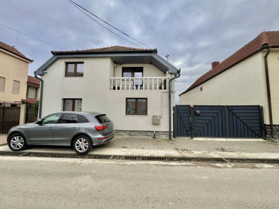 Casa individuala 6 camere 3 bai si teren 1115 mp in Sura Mica Sibiu
