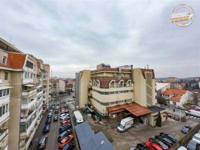 Apartament cu 2 camere, decomandat, in inima orasului Sfantu Gheorghe