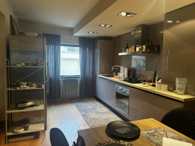 Vanzare Casa / vilă superbă în Pipera