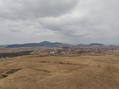 Teren intravilan constructie casa sau investitie, Sanpetru