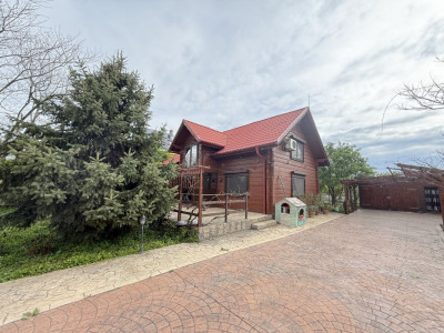 Fundulea, la 300m de acces A2,  casa P+M locuibila, gradina superba !