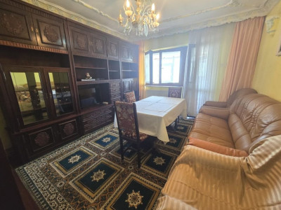 Centru - Apartament de 4 camere cu vedere Panoramica la Marea Neagra.