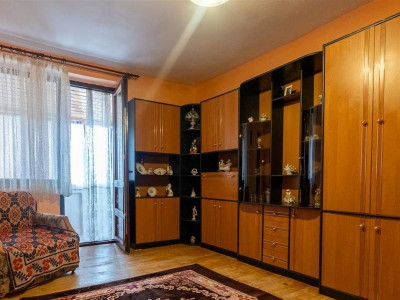 Garsoniera compozitie generoasa, luminoasa,  cu balcon, Targu Secuiesc