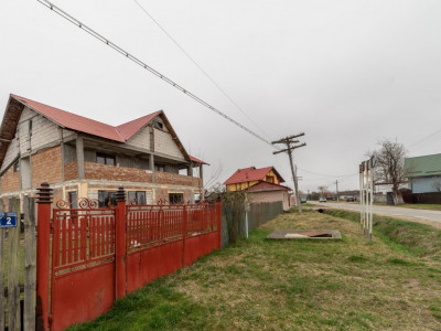 Casa caramida 6 camere Loc.Fagetelu OLT 