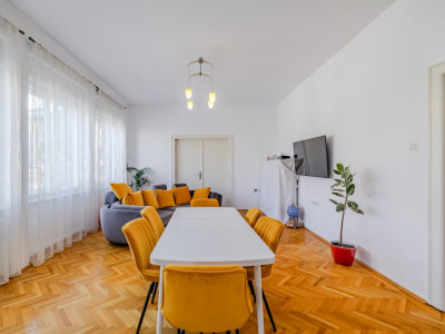 Apartament spațios, 4 camere – 147 m² utili – Calea Dumbrăvii - Gen. V. Milea