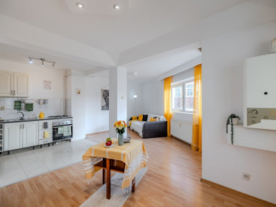 Apartament 3 camere - Decomandat - Parter inalt - Strand 2