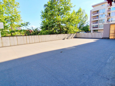 Apartament rar cu 5 camere și curte de 358 mp – Prelungirea Ghencea