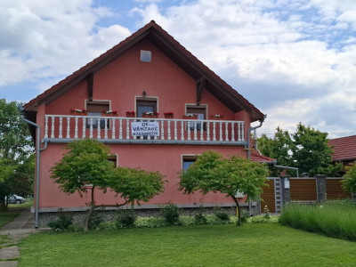 Vila 6 camere P+M in Nadlac