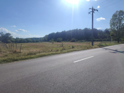De vânzare – Teren intravilan în localitatea Băbeni, județul Vâlcea