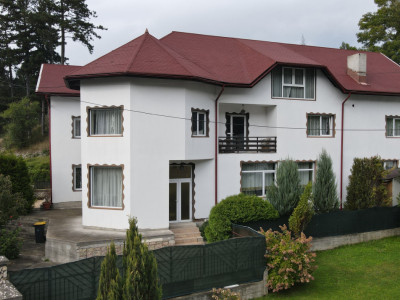 Vila-Casa de vacanta I Potential turistic I 8 camere I Rucar