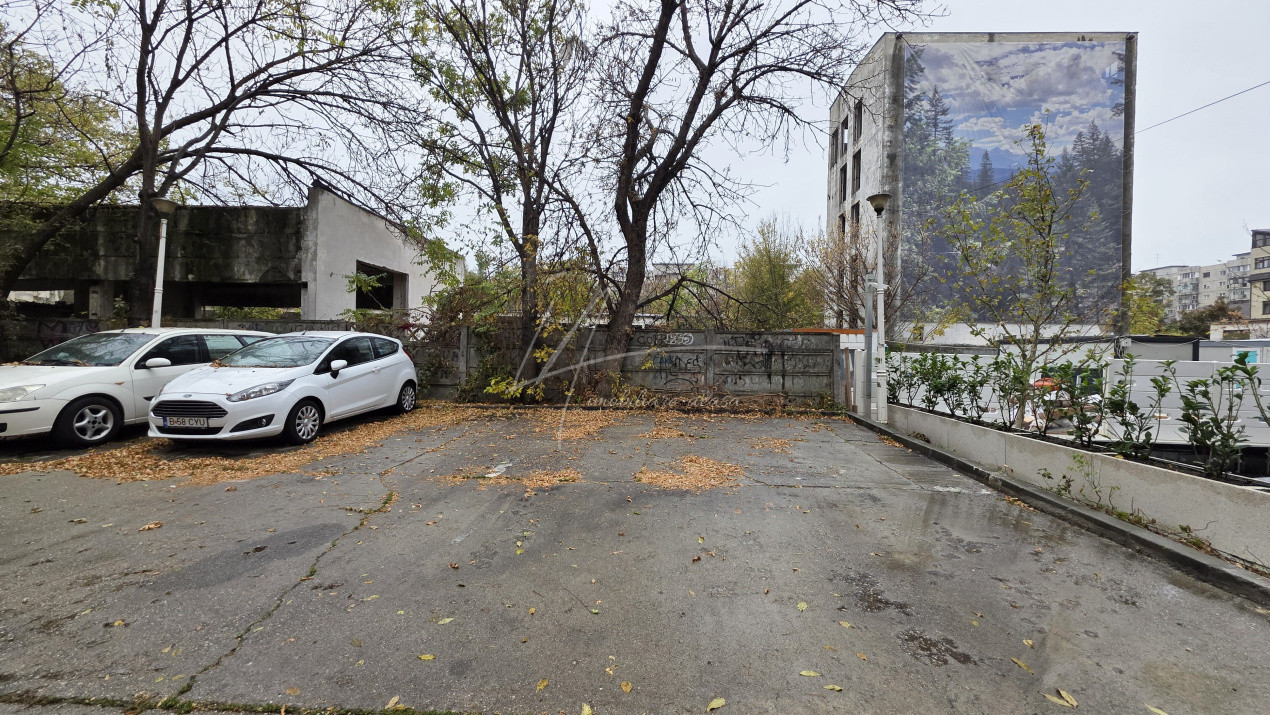 Apartament 3 camere decomandat, Calea 13 Septembrie 235 – parcare inclusă