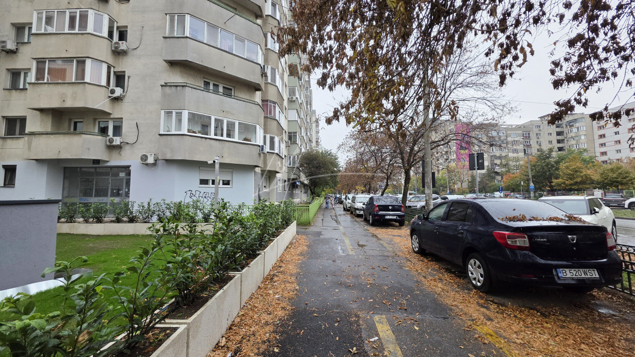 Apartament 3 camere decomandat, Calea 13 Septembrie 235 – parcare inclusă