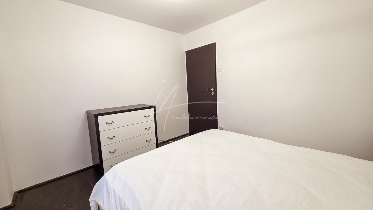 Apartament 3 camere decomandat, Calea 13 Septembrie 235 – parcare inclusă