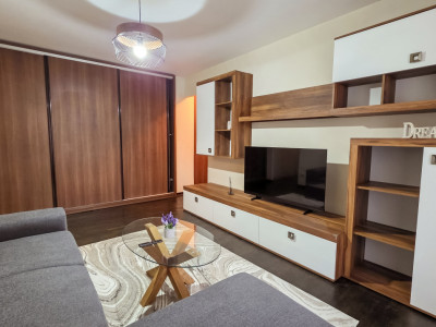 Apartament 3 camere decomandat, Calea 13 Septembrie 235 – parcare inclusă