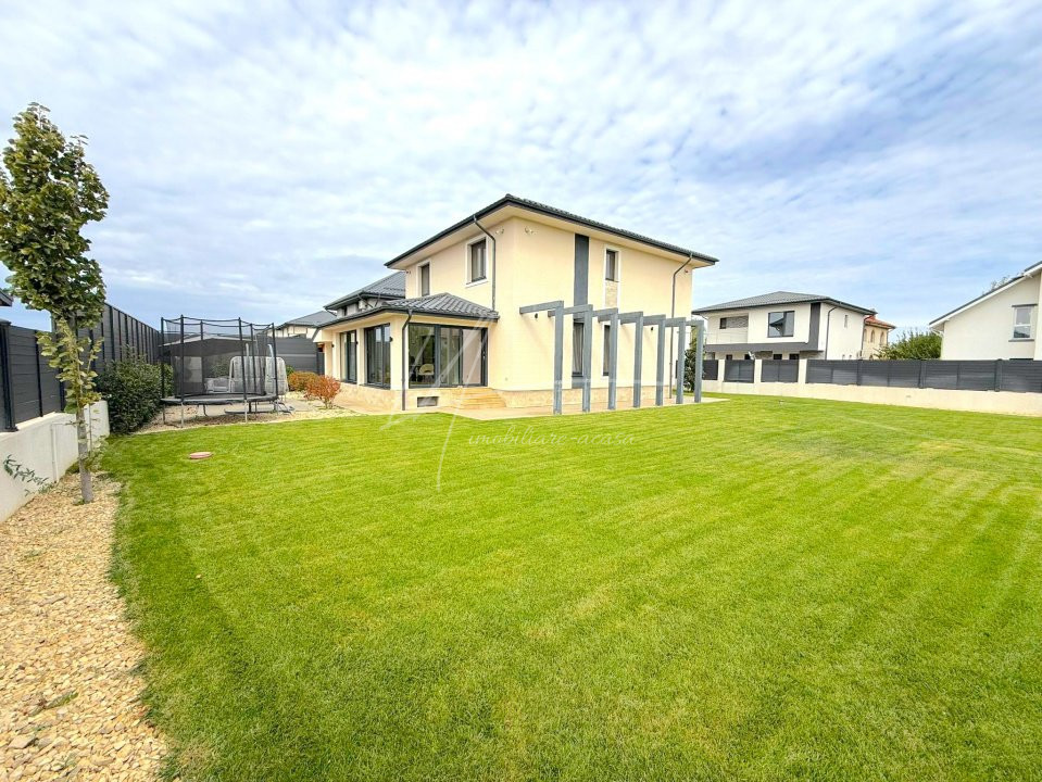 Vila Individuala Superba! P+1 - 5 cam - mobilata/utilata - curte 760mp