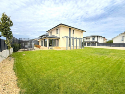 Vila Individuala Superba! P+1 - 5 cam - mobilata/utilata - curte 760mp