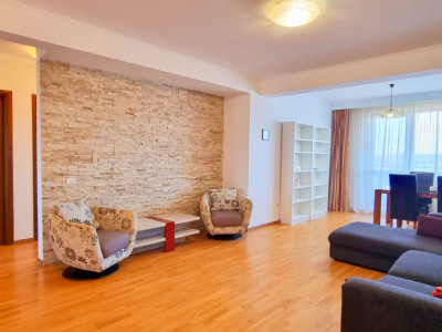 APARTAMENT CU TREI CAMERE MOBILAT, UTILAT SI DOUA LOCURI DE PARCARE IN SUBTERAN!