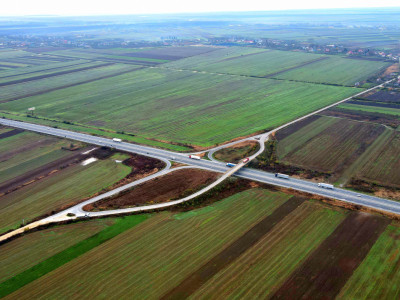 Teren intravilan curti-constructii, industrial, Autostrada A1 - km 62