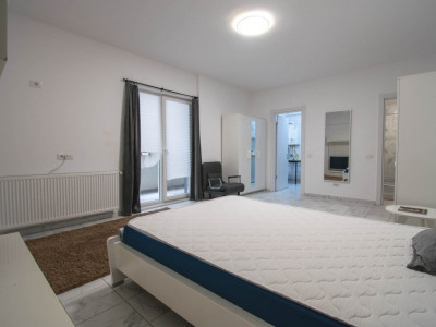 Grasoniera spatioasa 42 mp+parcare subterana zona Vitan-Barzesti