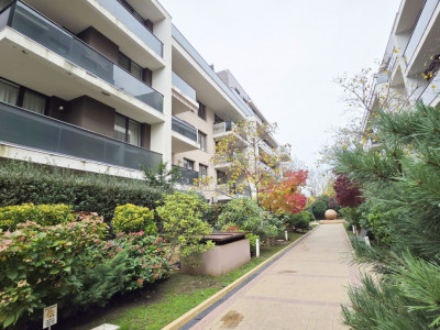 Oaza de liniste in apartament de lux, in padurea Baneasa