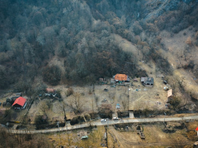 Casa cu teren Cheile Runcului