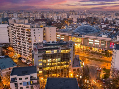 Mall Vitan, cladire de birouri clasa A