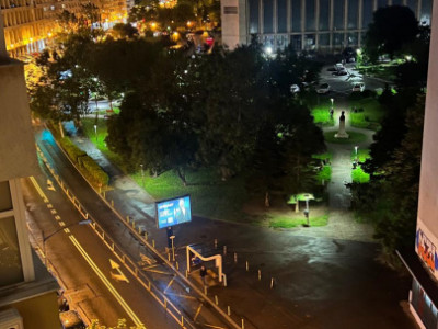 Apartament cu 2 camere la Sala Palatului- pet friendly, disponibil imediat.