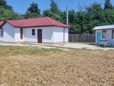 Teren langa padure,aproape de Bucuresti 10 275 mp de liniste.
