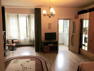 Garsonieră 41 mp – Prelungirea Ghencea 281, bloc 2010, posibilitate 2 camere
