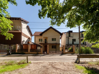 Casa în Pitești Trivale,lângă pădure