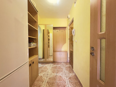 Apartament cu 2 camere | semidecomandat | Milcov - de vanzare