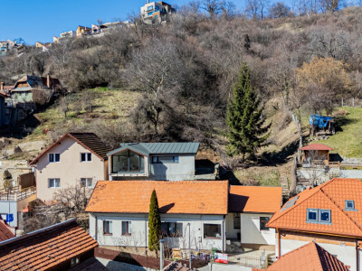 Vânzare casă, teren 1128 mp, singur în curte - Cartier Schei