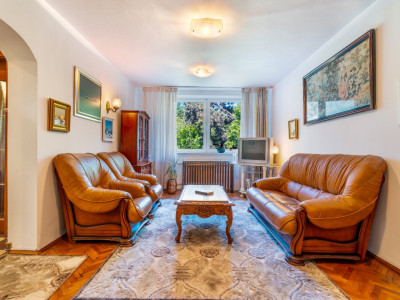 Apartament 3 camere semidecomandate | Plopilor Vechi