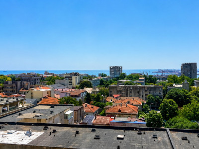 Apartament 2 camere, recompartimentat în 3 | Tomis Mall | Vedere la mare