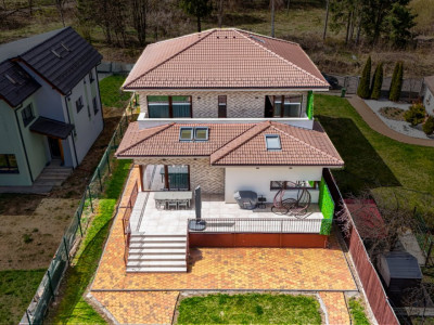 Vilă individuală mediteraneană - dotări premium - 5 camere - Brasov 