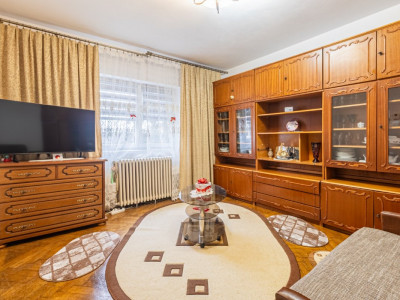 Apartament ultracentral | 52,3 mp utili + beci + parcare 