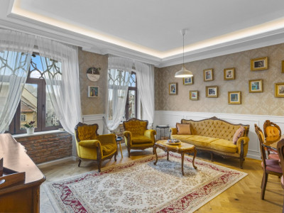 Apartament unic în Centrul Istoric | 142 mp | Terasă cu vedere spre Tâmpa |