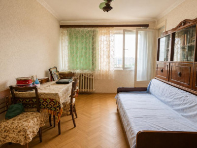 Cel mai urat apartament din Bucurestii Noi. Fa-l tu frumos!