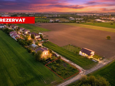 Teren intravilan in zona rezidentiala, la 1 km de A0 si A1