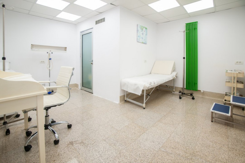 De vanzare - Clinica, 12 camere, 480mp, acces dublu, lift, Bucurestii Noi