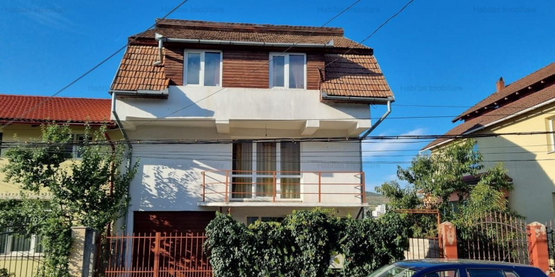Casa situata pe strada Suceava                    